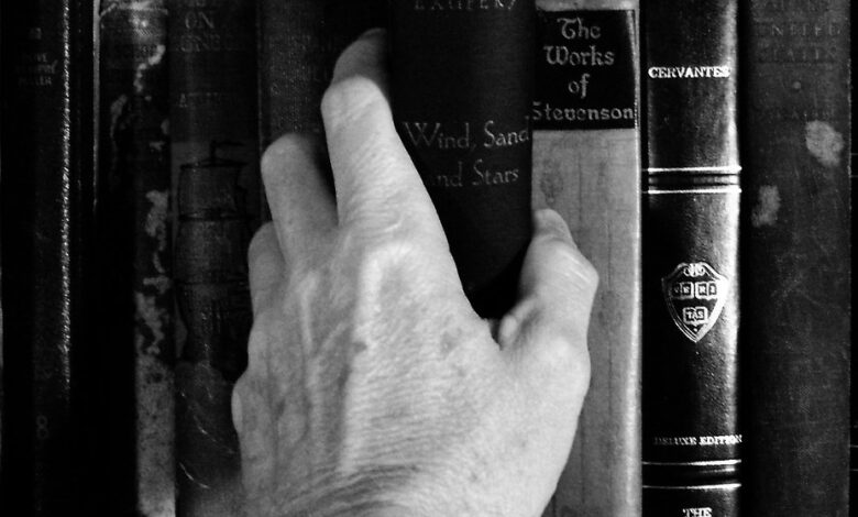 Self publishing author book